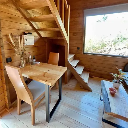 Mountain Eco Shelter 3 *