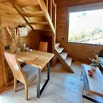Mountain Eco Shelter 3 *
