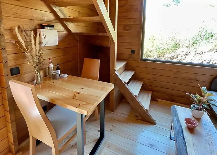 Mountain Eco Shelter 3 *